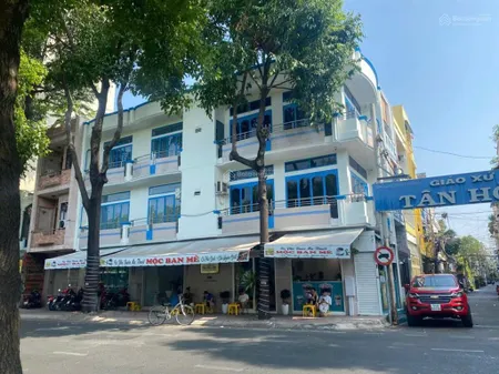 Bán nhà góc 2 mặt tiền đường dân tộc, sát luỹ bán bích. dt 4 x 17m. nhà 5 tầng, chính chủ bán 12 tỷ