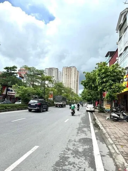 Đất hiếm trịnh văn bô 50m 16 tỷ kinh doanh phân lô ô tô tránh vỉa hè