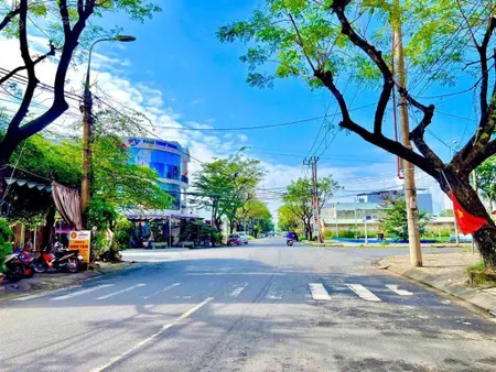 Vị trí kinh doanh đỉnh 4 tầng mặt tiền đường 7m5 lý tự trọnghải châu ngang 6m2