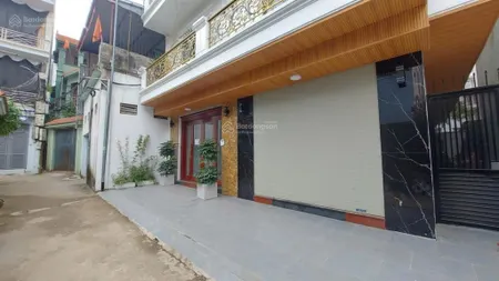 Chính chủ cần bánlô góc phân lôô tô vào nhànhà mới thang máythượng thụy hàng xóm ciputra mới