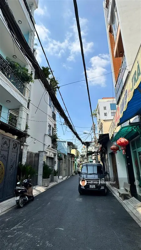Bán nhà đường phạm phú thứ, thông đường đồng đen, công viên bàu cát dt 3.7m x 17m, nhà đẹp 3 tầng