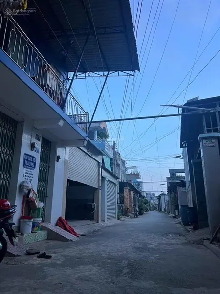 Bán dãy trọ 8 phòng ngang 9m mở đường 26m phía sau giá ngộp gần vành đai 3, tp dĩ an