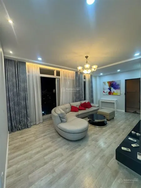 Bán căn hộ starhii tân phú q7 đối diện trường đinh thiện lýshrcó ô xe dt 95m2 giá 9.8 tỷ