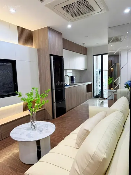 Chính chủ bán căn 46m2. tầng trung. 2pn 2vs. cửa đb ban công đn full nội thất. (ảnh thật)