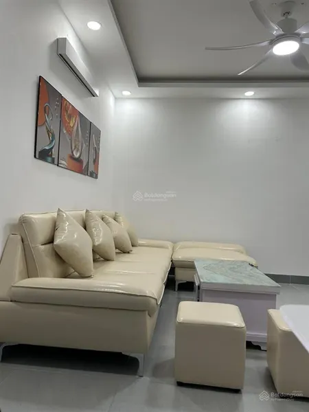 Chủ gửi bán căn hộ view sông tầng trung, nhà đẹp giá 2tỷ850