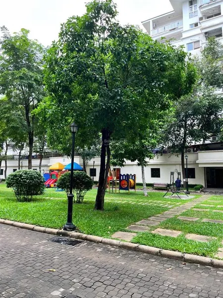 Bán cc hưng vượng 2, 72m2 2pn 1wc có nội thất, giá 4,25tỉ 0937 961 *** thảo