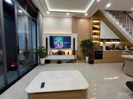 Nhà 2 mặt tiền, khu bên sông cạnh siêu thị gigamall, 100m2(5m x 20m), sẳn dòng tiền.