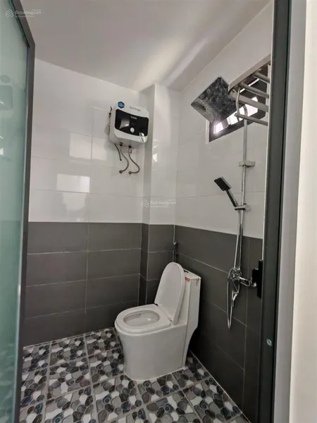 Chị gái gửi bán nhà 2 tầng bình hòa 11, sát thăng long full nội thất, mới ở ngay
