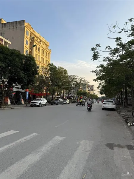 Bán nhà mặt phố quang lai vũ lăng đường 20m vỉa hè 7m nhưng giá chỉ bằng trong ngõ 78m2