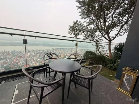 Noble crystal tây hồ tổ hợp dinh thự chạm mây sky mansions, dt 130 300m2, giá từ 23 tỷ