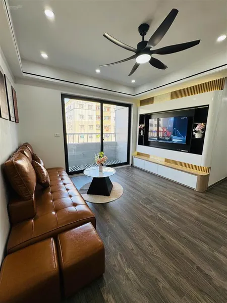 Bán căn nơ 5 bán đảo linh đàm 3 p ngủ, 2 vệ sinh, 2 ban công. diện tích 86m2 full nội thất mới
