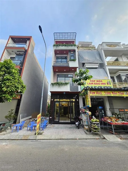 Bán nhà hoàn công mt kinh doanh 1 trệt 2 lầu kdc phú hồng thịnh 8, p. bình chuẩn, tp thuận an
