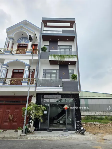 Giảm 100tr bán nhà mà 5x18,5m kdc the sun city gần vòng xoay an phú 1km, p.an phú, tp.thuận an