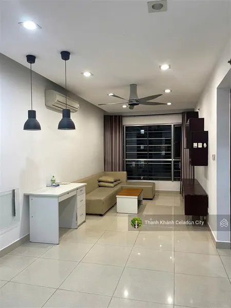 Chủ thân gửi bán căn 2pn block c ruby, dt 68m2 h đông nam đã có sổ hồng giá bán 4ty2