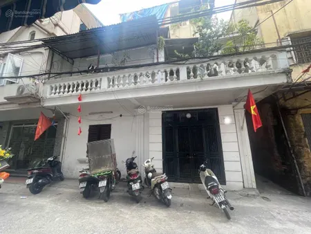 Bán đất ba đình giá chỉ 250tr/m, dt 35m, 1 mặt ngõ 7m, 1 mặt ngõ 1,8m siêu đẹp, chủ thiện chí bán.