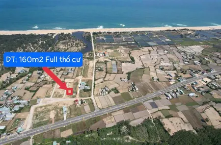 Duy nhất 1 lô đất biển 180m2 full thổ cư giá rẻ nhất chỉ 970 triệu, xây nhà 2 tầng nhìn thấy biển