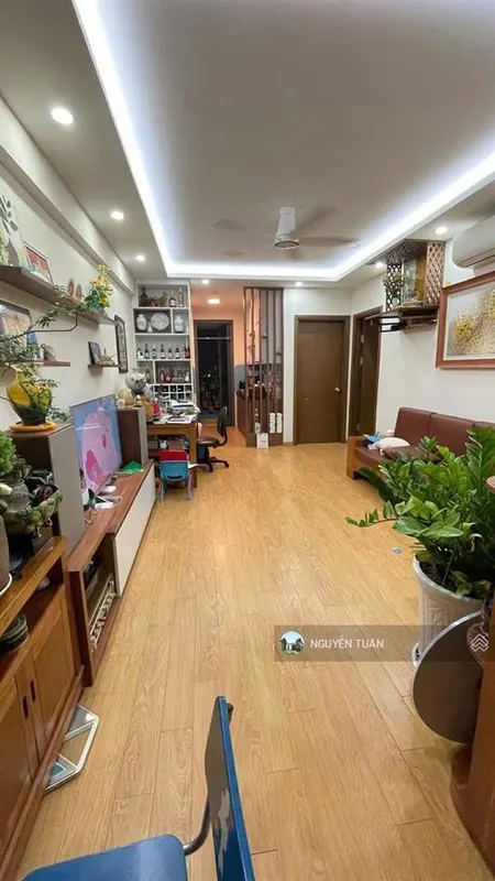 Bán căn 64.5m2 tòa ct2b, giá 5.3 tỷ view gamuda