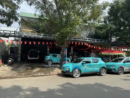 Đất góc 2 mặt tiền ngay trường mầm non việt anh, chính chủ gửi 186m2 xây được 5 tầng chỉ 16tỷ nhỉnh