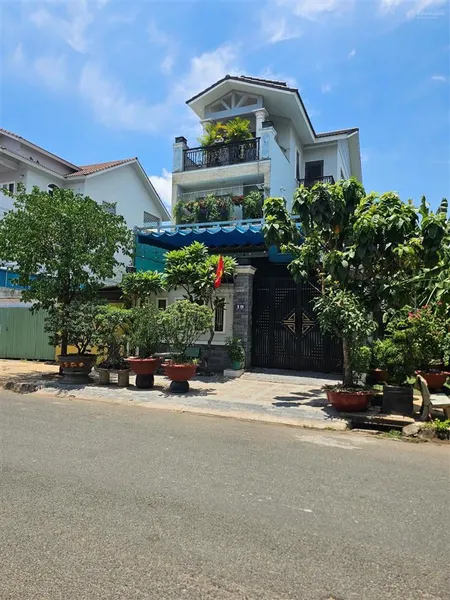 Biệt thự đẹp (8x20) 4 tầng khu gia hoà quận 9 giá bán cực tốt chỉ 19 tỷ tiềm năng tăng trưởng cao