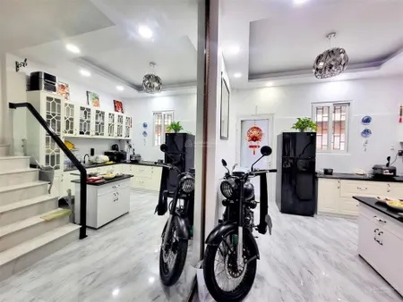 Giảm sốc 1.9 tỷ siêu phẩm giáp quận 10 hẻm nhựa 6m xe hơi vào nhà 44m2 x 6 tầng btct 8.8 t