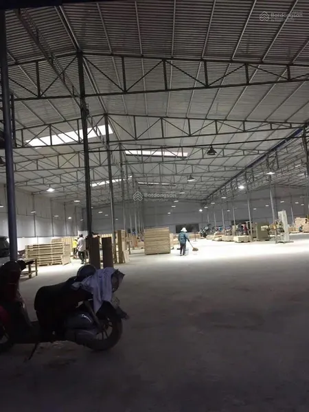 Bán gấp xưởng 3200m2 cụm cn thiện tân vĩnh đồng nai ,chỉ 13,5 tỷ .