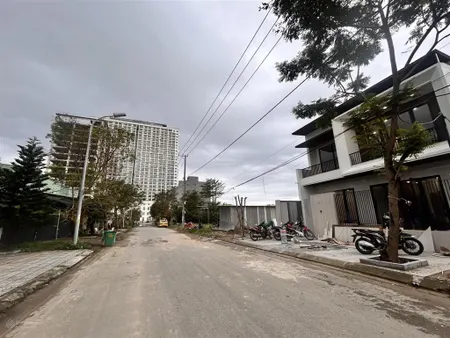 Hiếm, ngang khủng 10m, vị trí vàng sơn trà, mặt tiền trần sâm giá tốt 14.7 tỷ.