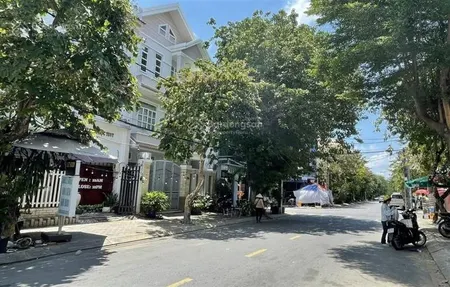 Bán biệt thự 220m2, 16 tỷ sadeco, tại xã phước kiển, nhà bè, hcm