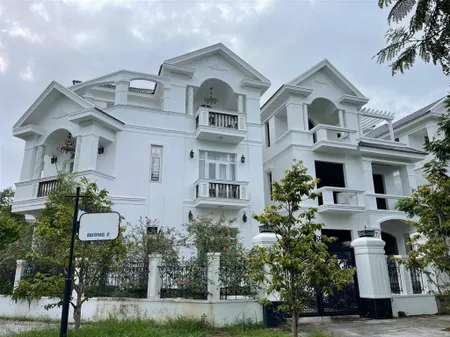 Bán biệt thự hoàn thiện nội thất gỗ xịn xò dự án phú mỹ an cạnh bên siêu thị aeon mall giá chỉ 13tỷ