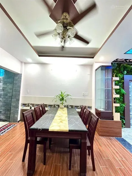 Bán nhà 3 tầng (có thang máy) nằm gần công viên đường số 14 kđt hà quang 2, nha trang