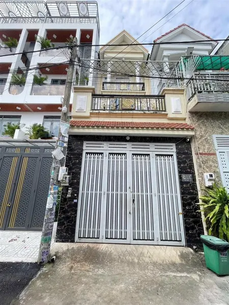 Nhà phố 1/ đường 6m ngang 4m x 17m 68m2 đúc 1 trệt 2 lầu