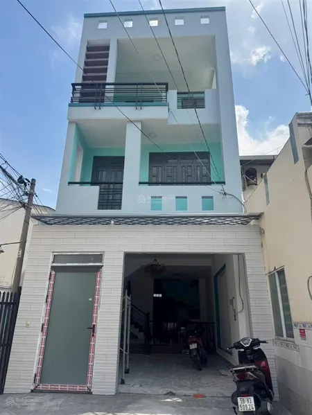 Chính chủ. nhà 1 trệt 2 lầu sân thượng. đs 28 p6 gv . dt 5 x 13 . giá 6.9ty tl