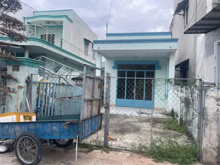Nhà cấp 4, shr đg xe tải tránh nhau vị trí đẹp ngay đồng tâm giao song hành.