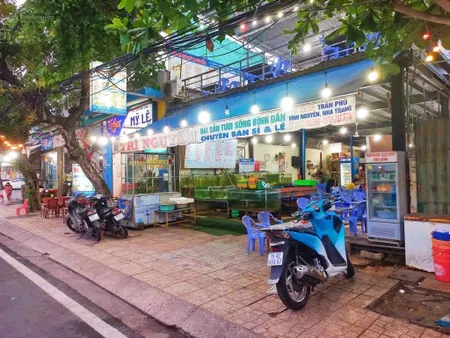 { mặt tiền trần phú ngang 21m gần xăng dầu vĩnh nguyên } * ra biển 200m * giá 270tr/m²