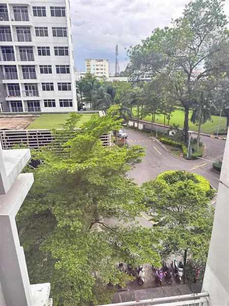 Bán habitat lầu 12 ngay siêu thị aeon mall bình dương