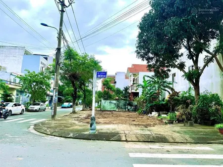 Bán lô góc trục thông biển hoà minh tp đà nẵng. góc 2 mặt tiền đặng huy trứ và nguyễn thuý