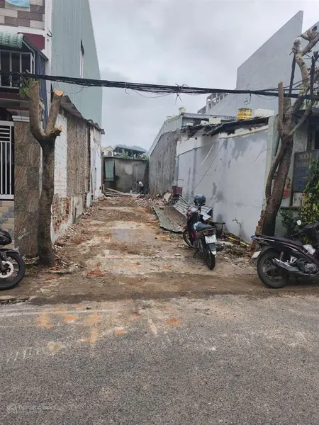 Bán lô đất xây trọ hay căn hộ, mt đường đồng kè, gần trường đại học