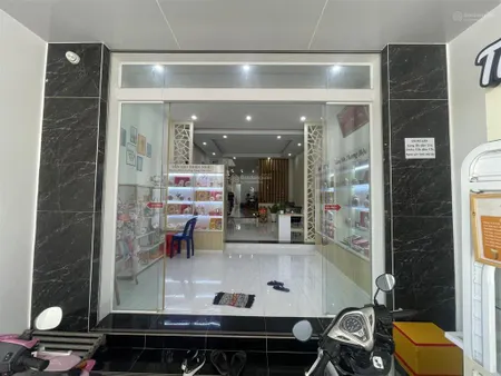 Chính chủ chuyển nơi ở về tp hcm. cần bán gấp nhà 1 trệt 3 lầu tại tp bạc liêu. giá 5 tỷ 7