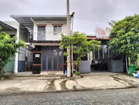 Bán dãy nhà trọ có 13p khu phố thanh sơn 2, phường bến tre, vĩnh long. bán kính 1km đến p. bến tre
