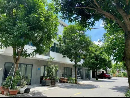 Chính chủ gửi bán nhà phố thủy trúc, vị trí đẹp tại ecopark