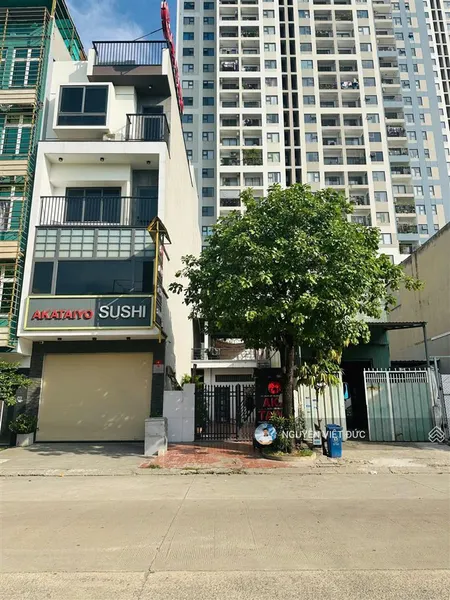 Lô đất 100m2 có nhà cấp 4 ngay chân chung cư vincom dĩ an , cách ngã tư 550 và kcn sóng thần 500m