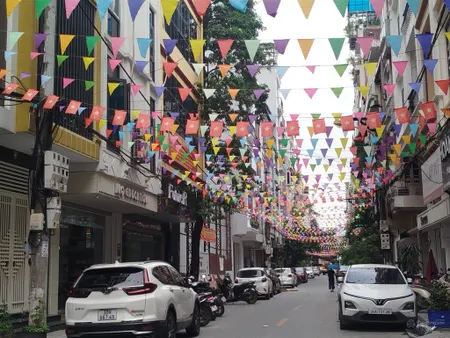 Bán gấp trần đăng ninh kinh doanh thang máy mê ly nhỉnh 16 tỷ siêu hiếm