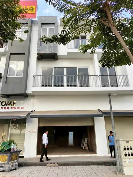 Tôi chính chủ bán rẻ căn nhà mt chính dự án sun casa vsip, giá 3 tỷ390 đối diện siêu thị đang xây