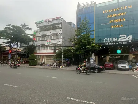 Đất mt kinh doanh vành đai trong khu tên lửa kế bx miền tây dt 5,3x20m giá 21,5 tỷ