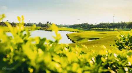 Biệt thự long biên golf villas view trực diện sân golf sổ đỏ lâu dài chỉ 112 căn.