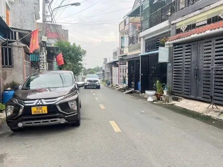 Khu hoàng nam tân bình tp.dĩ an bình dương nhà 1 trệt 1 lầu, 3 phòng ngủ, 2 toilet, phòng kh