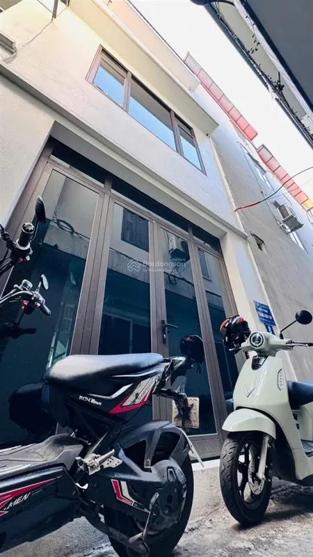 Bán nhà gần hồ giá rẻ hiếm khu vực 40m x 4 tầng 4 ngủ nhà mới đẹp chỉ 4,98 tỷ