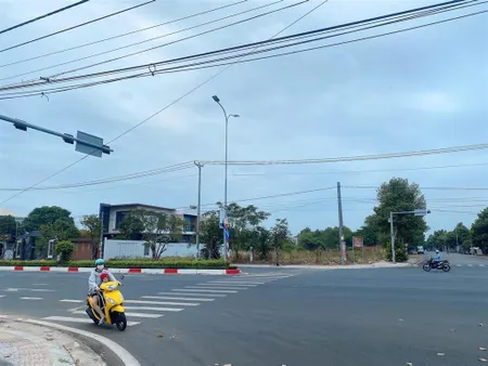 25 tỷ hàng hiếm lô góc 2 mặt tiền nguyễn tất thành cách biển long hải 1km