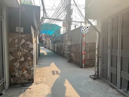 Bán đất lĩnh nam vị trí đắc địa, ngõ thông tứ tung, sát phố, dt 46m2, mt 5m, giá 7.6 tỷ