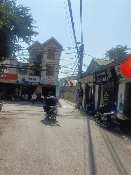 Theo con ra nước ngoài định cư cần bán nhanh mảnh đất đẹp miêu nha cách 1 nhà mặt phố ôtô tránh nhé