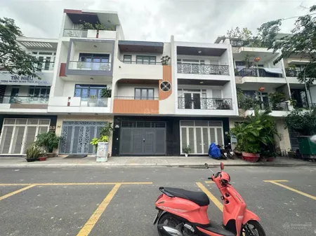 Nhà đẹp tại kđt vcn đã có sổ hồng